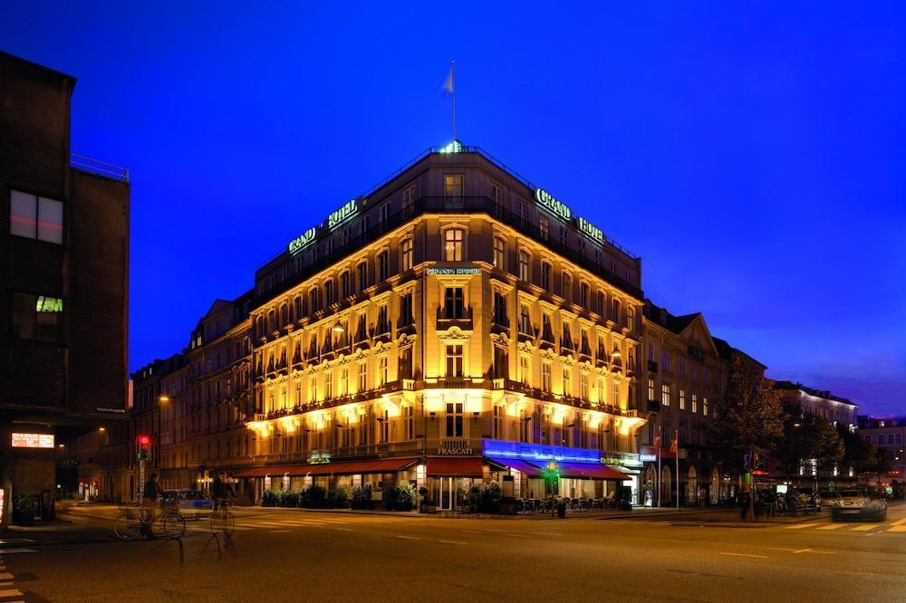 Grand Hotel